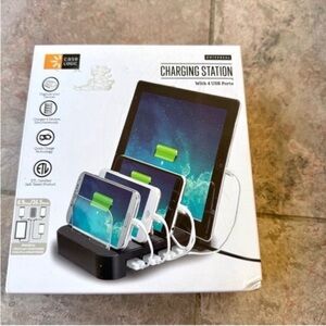 CASE LOGIC - 4-Port USB Charging Station